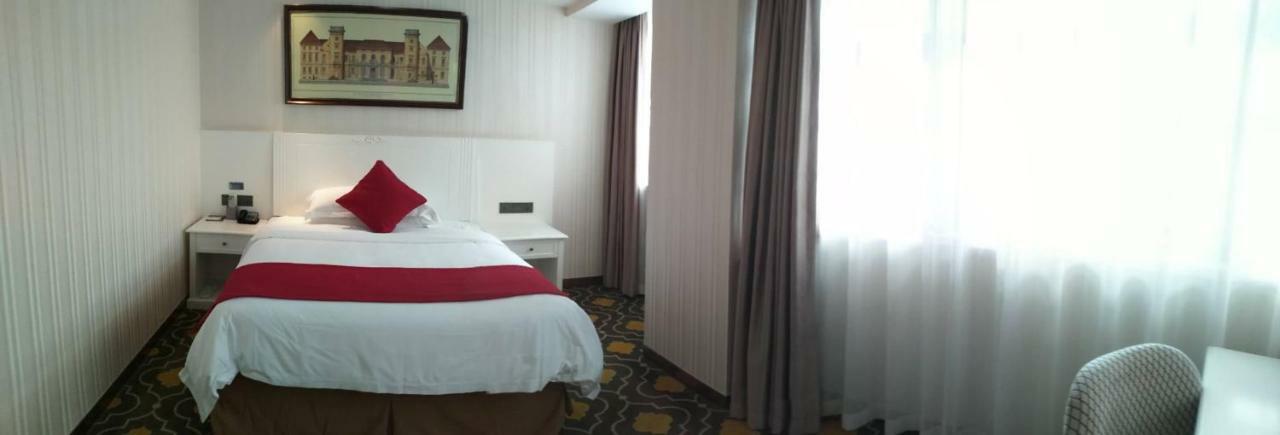 Ramada Encore Wyndham Nanning City Center Qingxiu Exterior photo