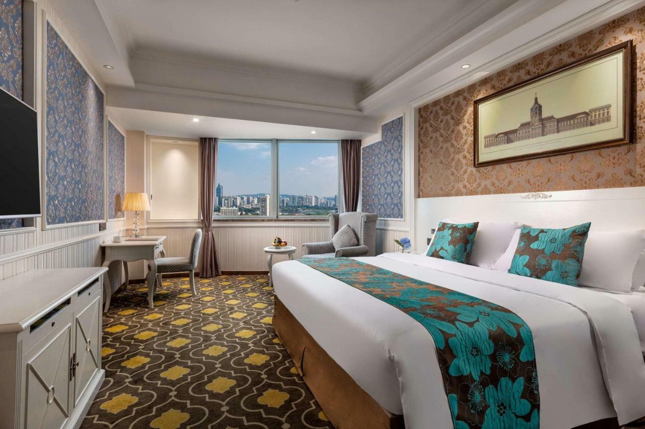 Ramada Encore Wyndham Nanning City Center Qingxiu Exterior photo